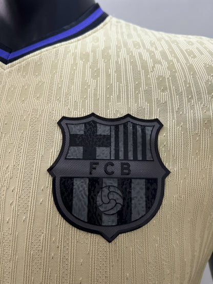CAMISETA BARCELONA BEIGE VISITANTE 2025